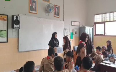 Tindaklanjuti Imbauan Kemenag Banyumas, Guru dan Murid MIN 3 Banyumas Galang Dana untuk Palestina