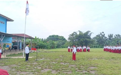 Peringatan Hari Kebangkitan Nasional ke-117 di MIN 3 Banyumas Dengan Upacara Bendera